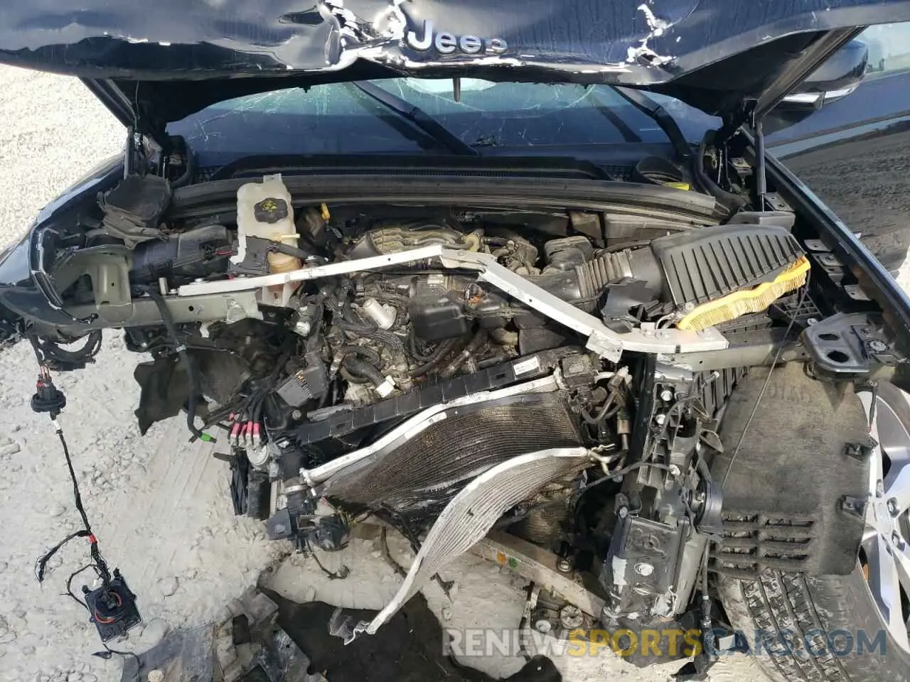 12 Photograph of a damaged car 1C4RJJBG5M8135874 JEEP GRAND CHER 2021