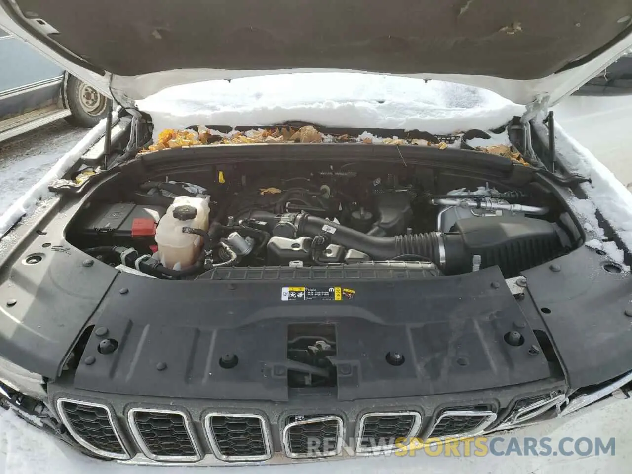 12 Photograph of a damaged car 1C4RJKAG1M8160830 JEEP GRAND CHER 2021