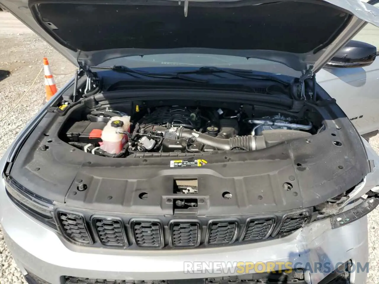 12 Photograph of a damaged car 1C4RJKAG3M8148792 JEEP GRAND CHER 2021