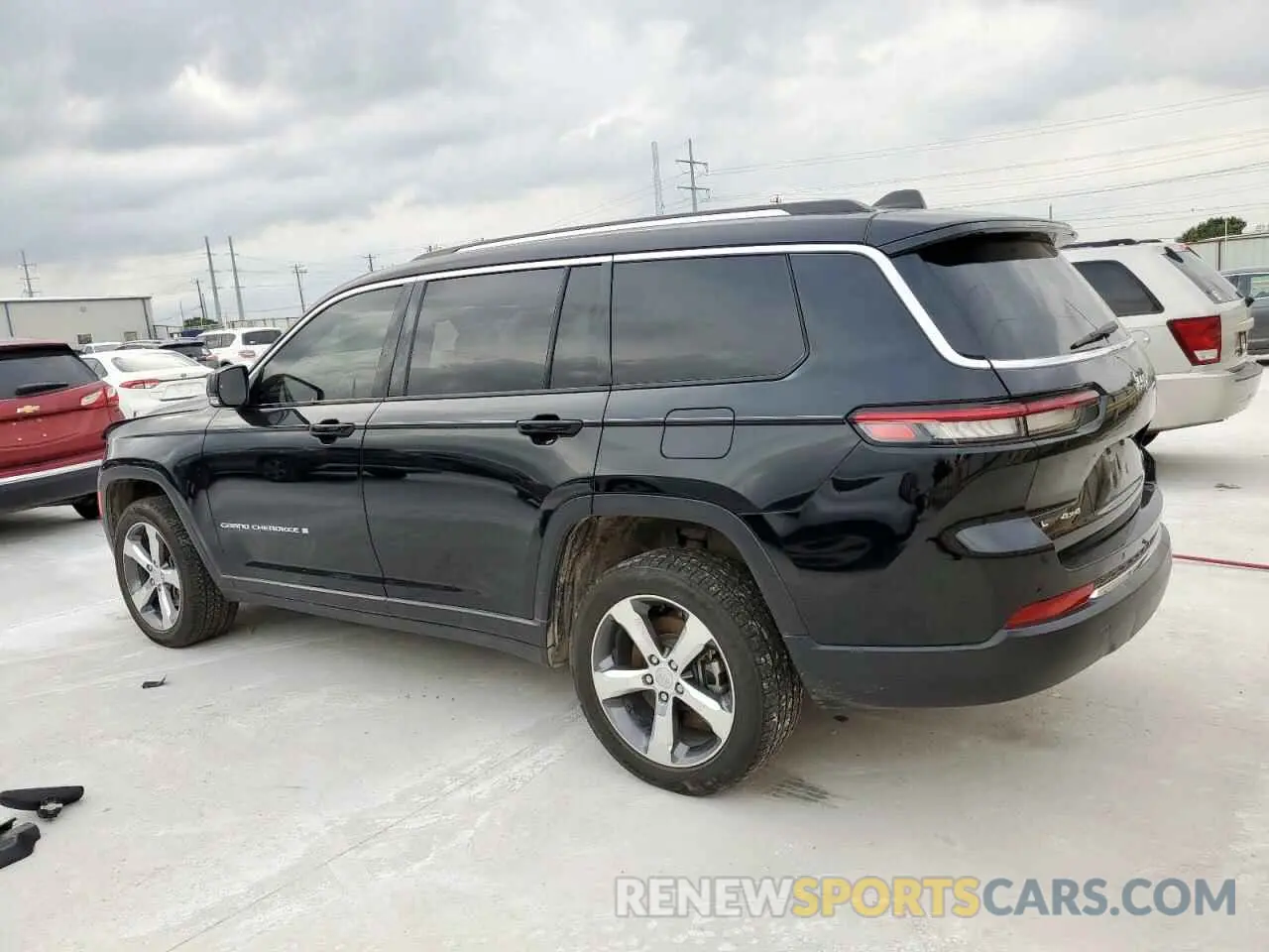 2 Photograph of a damaged car 1C4RJKBG1M8101386 JEEP GRAND CHER 2021