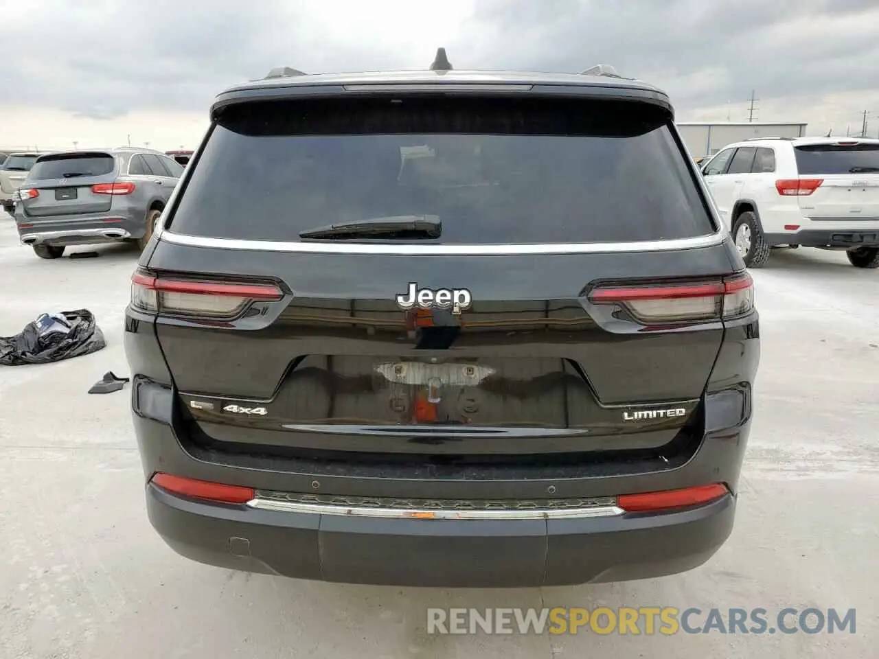 6 Photograph of a damaged car 1C4RJKBG1M8101386 JEEP GRAND CHER 2021