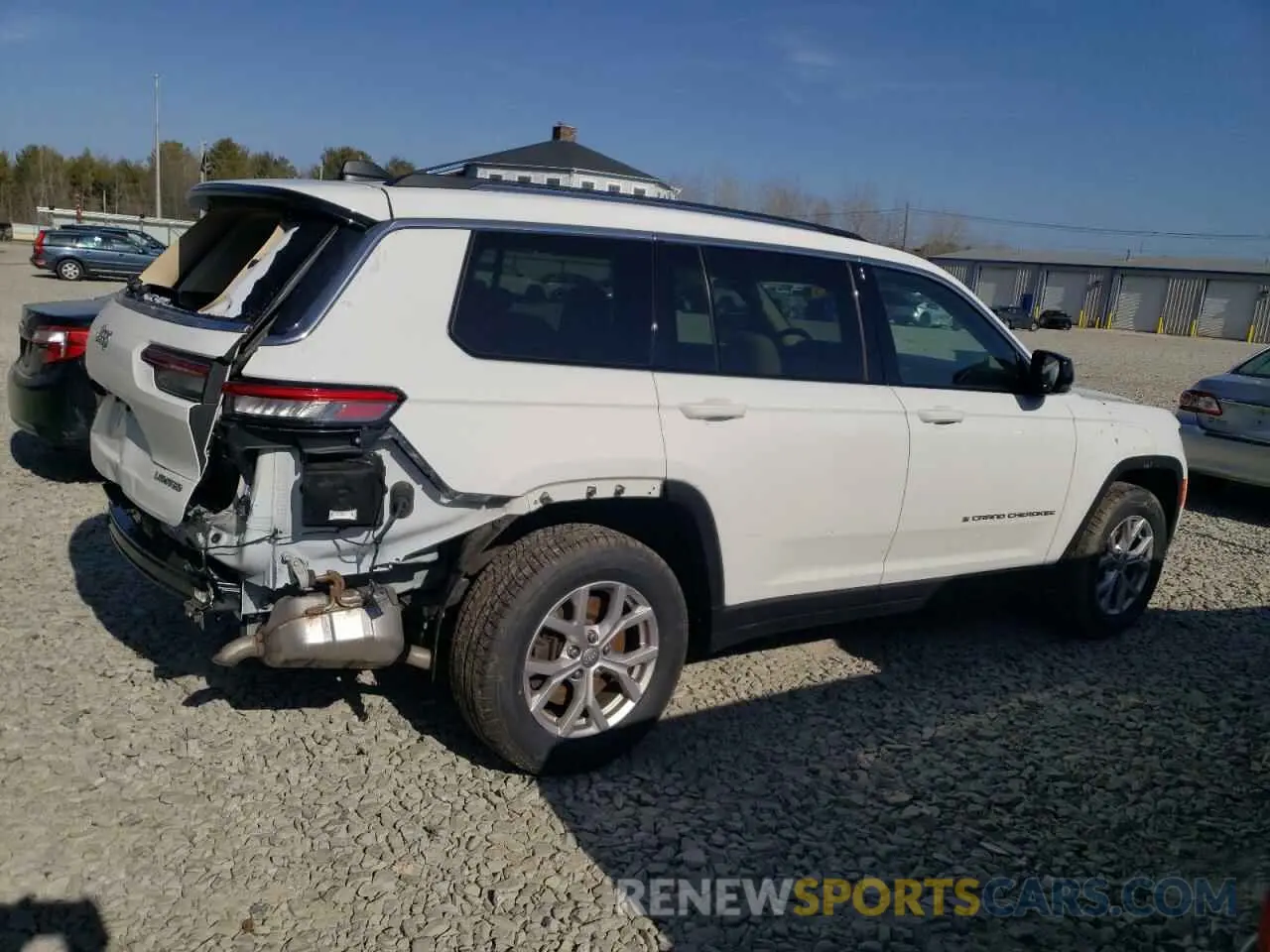 3 Photograph of a damaged car 1C4RJKBG1M8122237 JEEP GRAND CHER 2021