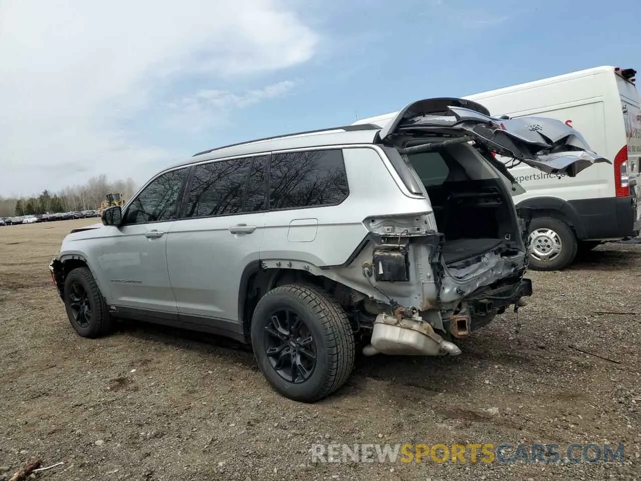 2 Photograph of a damaged car 1C4RJKBG3M8102796 JEEP GRAND CHER 2021