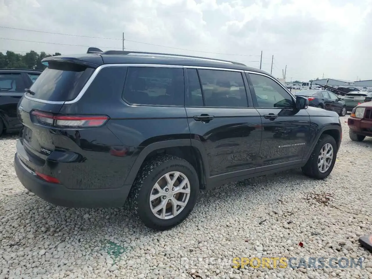 3 Photograph of a damaged car 1C4RJKBG4M8107358 JEEP GRAND CHER 2021