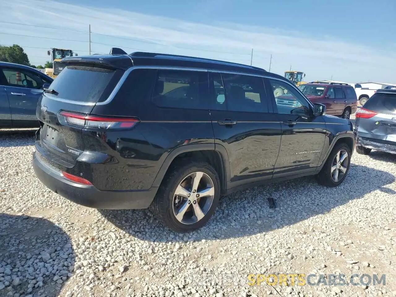 3 Photograph of a damaged car 1C4RJKBG4M8148511 JEEP GRAND CHER 2021