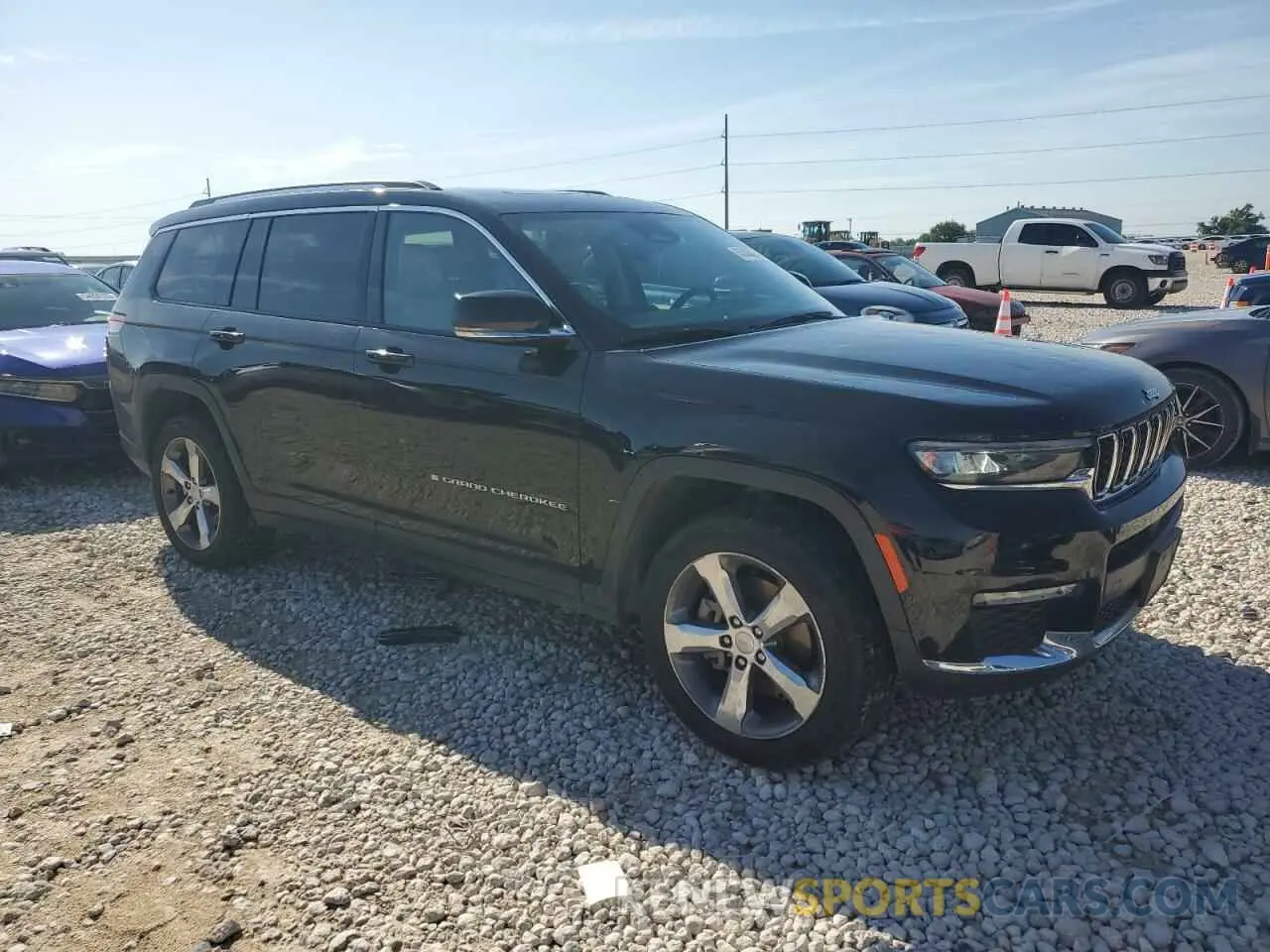 4 Photograph of a damaged car 1C4RJKBG4M8148511 JEEP GRAND CHER 2021