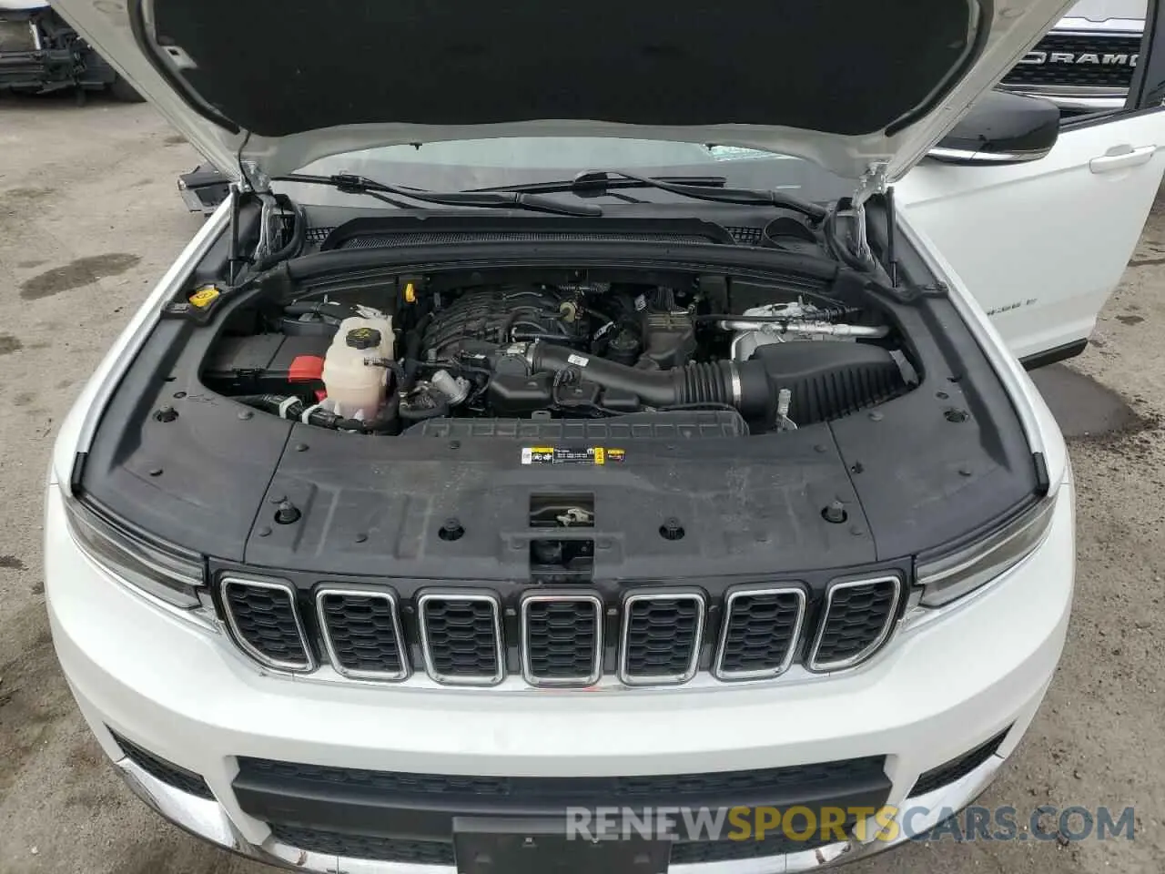 12 Photograph of a damaged car 1C4RJKBG5M8158853 JEEP GRAND CHER 2021