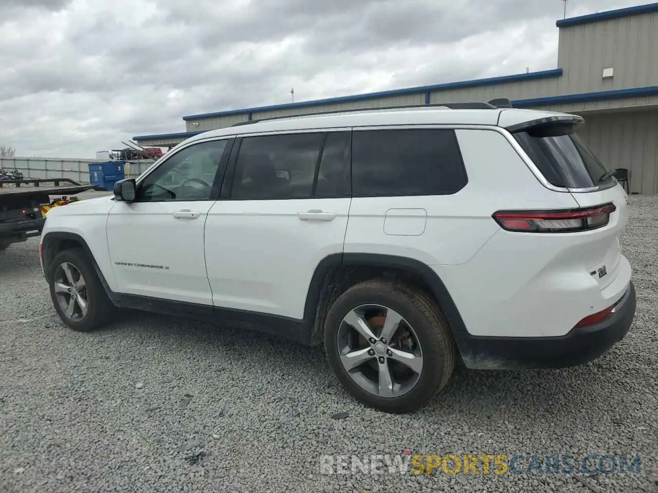 2 Photograph of a damaged car 1C4RJKBG6M8182787 JEEP GRAND CHER 2021