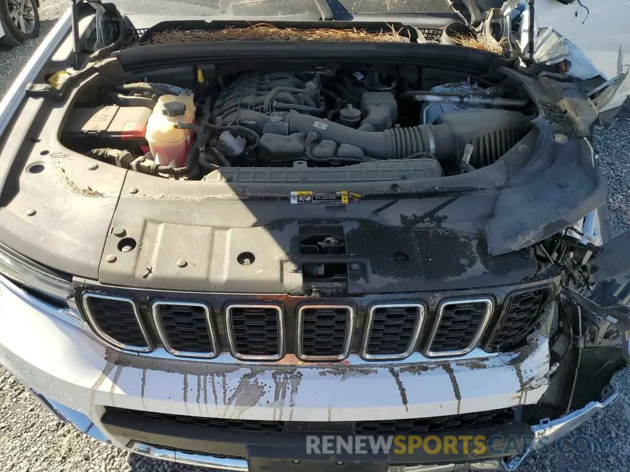 12 Photograph of a damaged car 1C4RJKBGXM8124259 JEEP GRAND CHER 2021