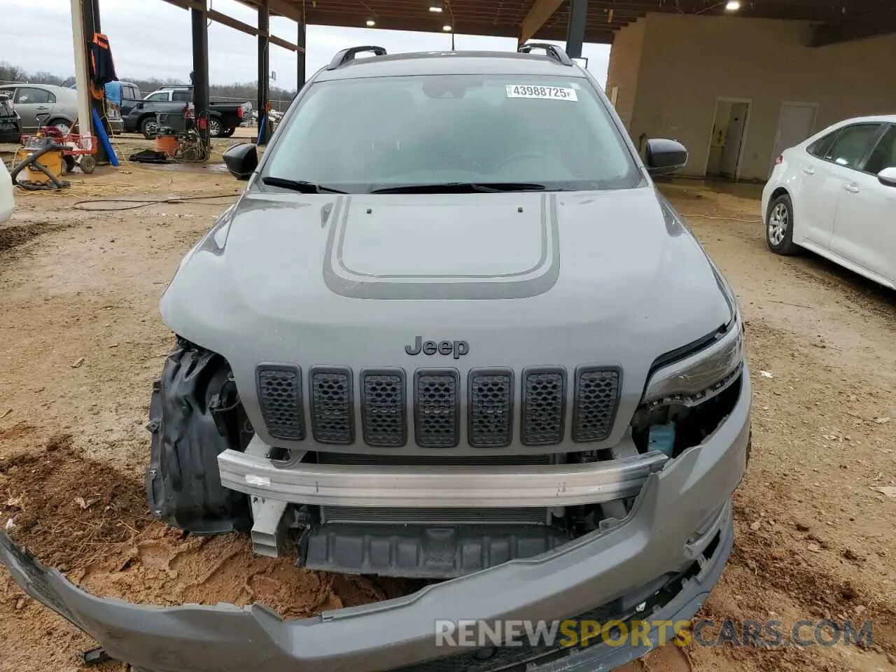 5 Photograph of a damaged car 1C4PJMCX8ND539770 JEEP GRAND CHER 2022