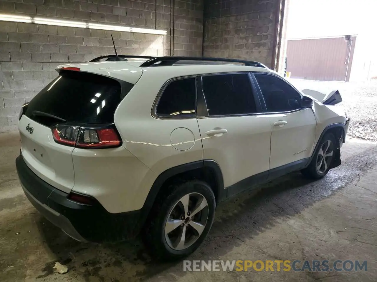 3 Photograph of a damaged car 1C4PJMDX2ND510344 JEEP GRAND CHER 2022