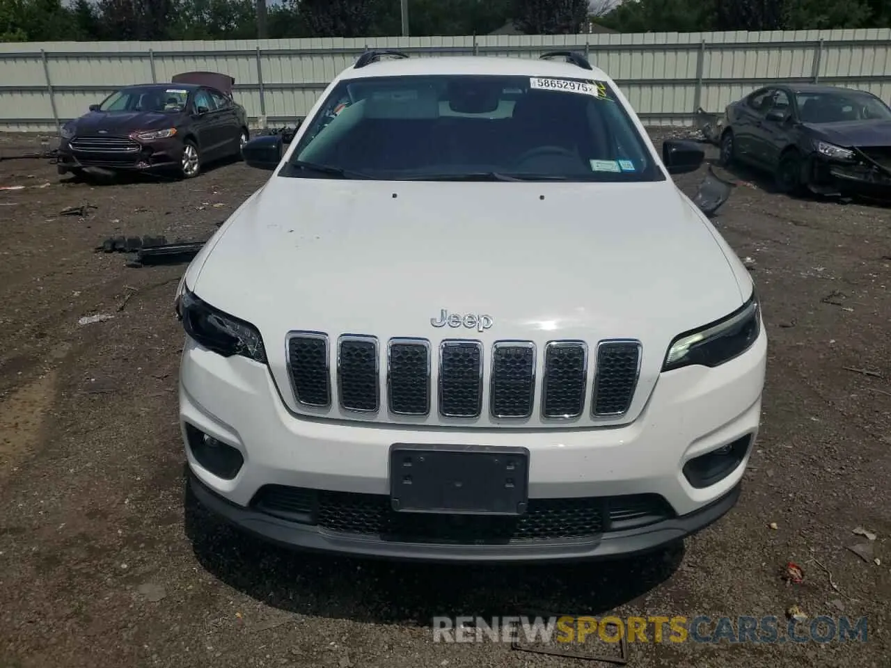 5 Photograph of a damaged car 1C4PJMMX1ND530147 JEEP GRAND CHER 2022