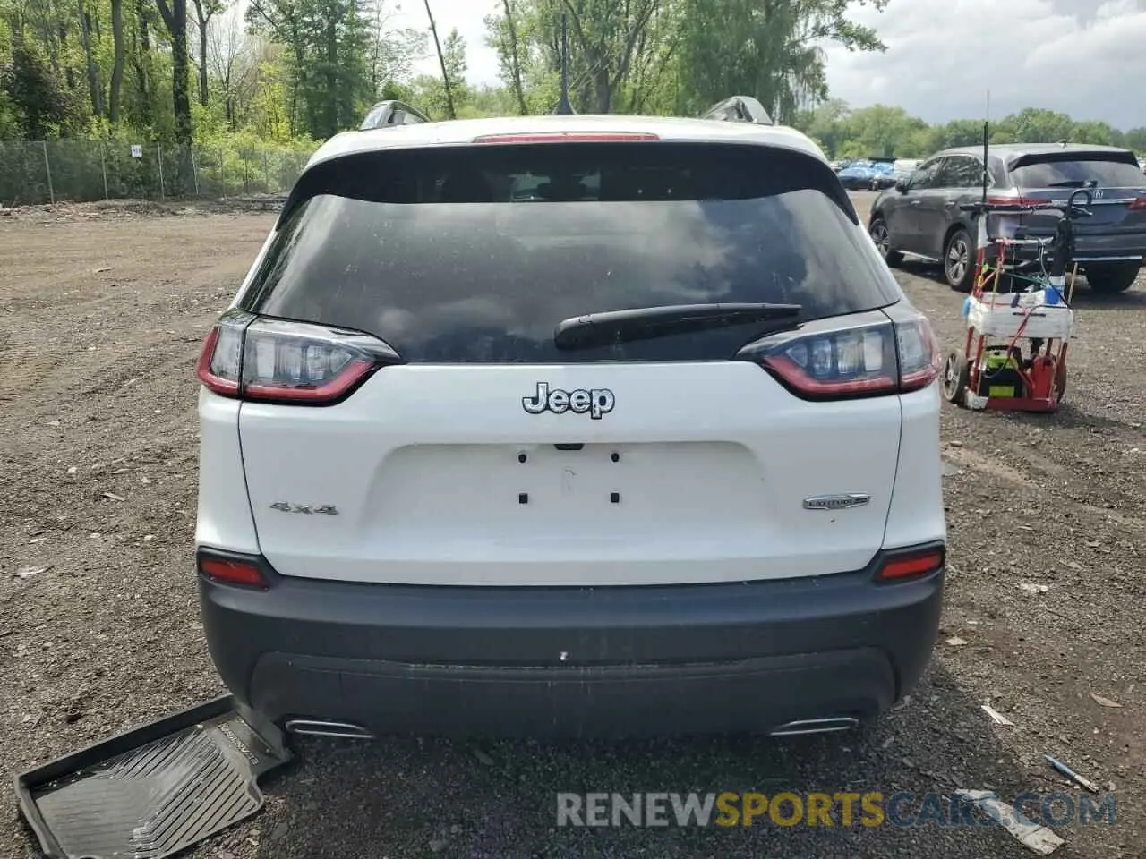 6 Photograph of a damaged car 1C4PJMMX1ND530147 JEEP GRAND CHER 2022