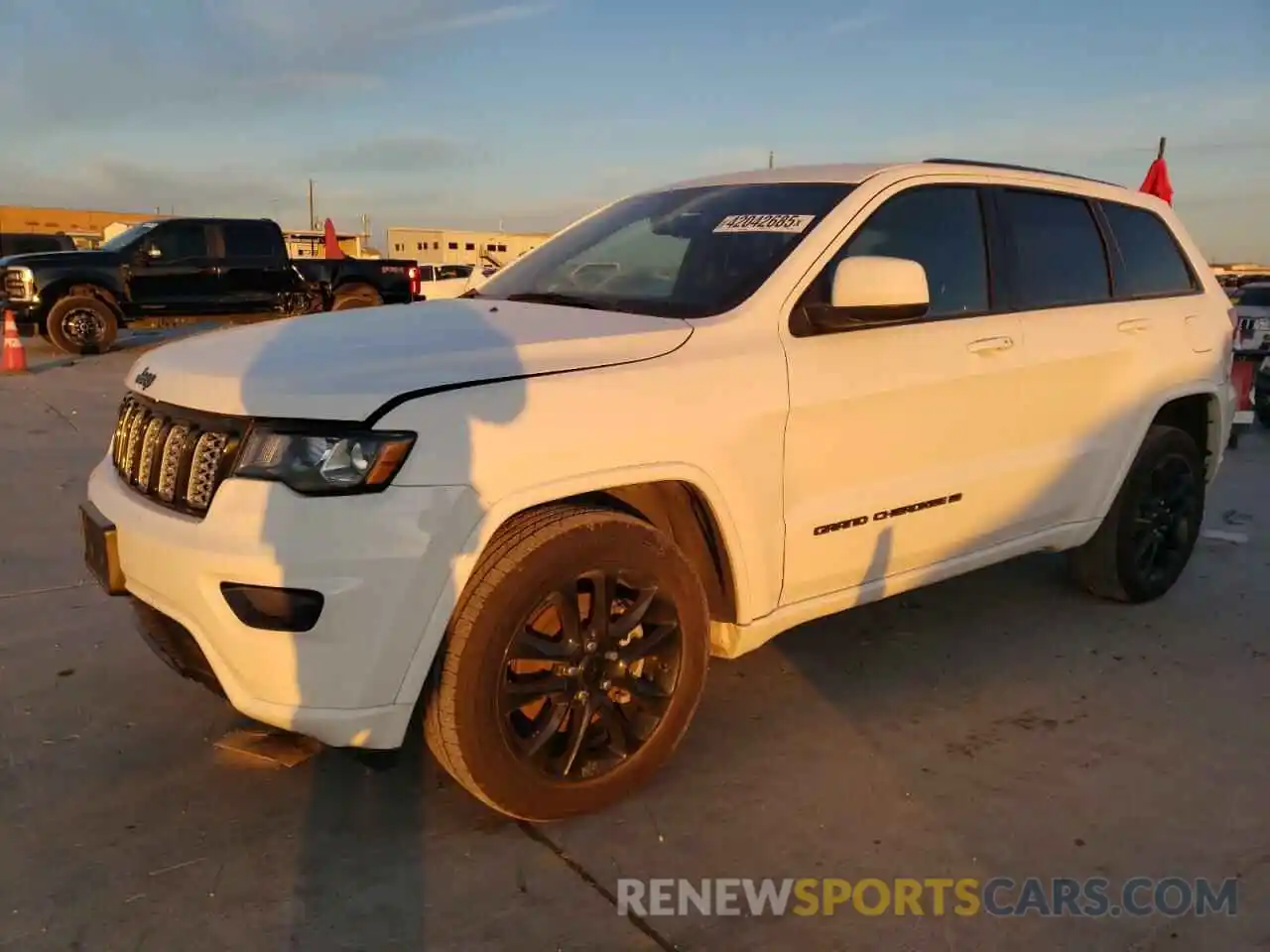 1 Photograph of a damaged car 1C4RJEAG4NC154150 JEEP GRAND CHER 2022