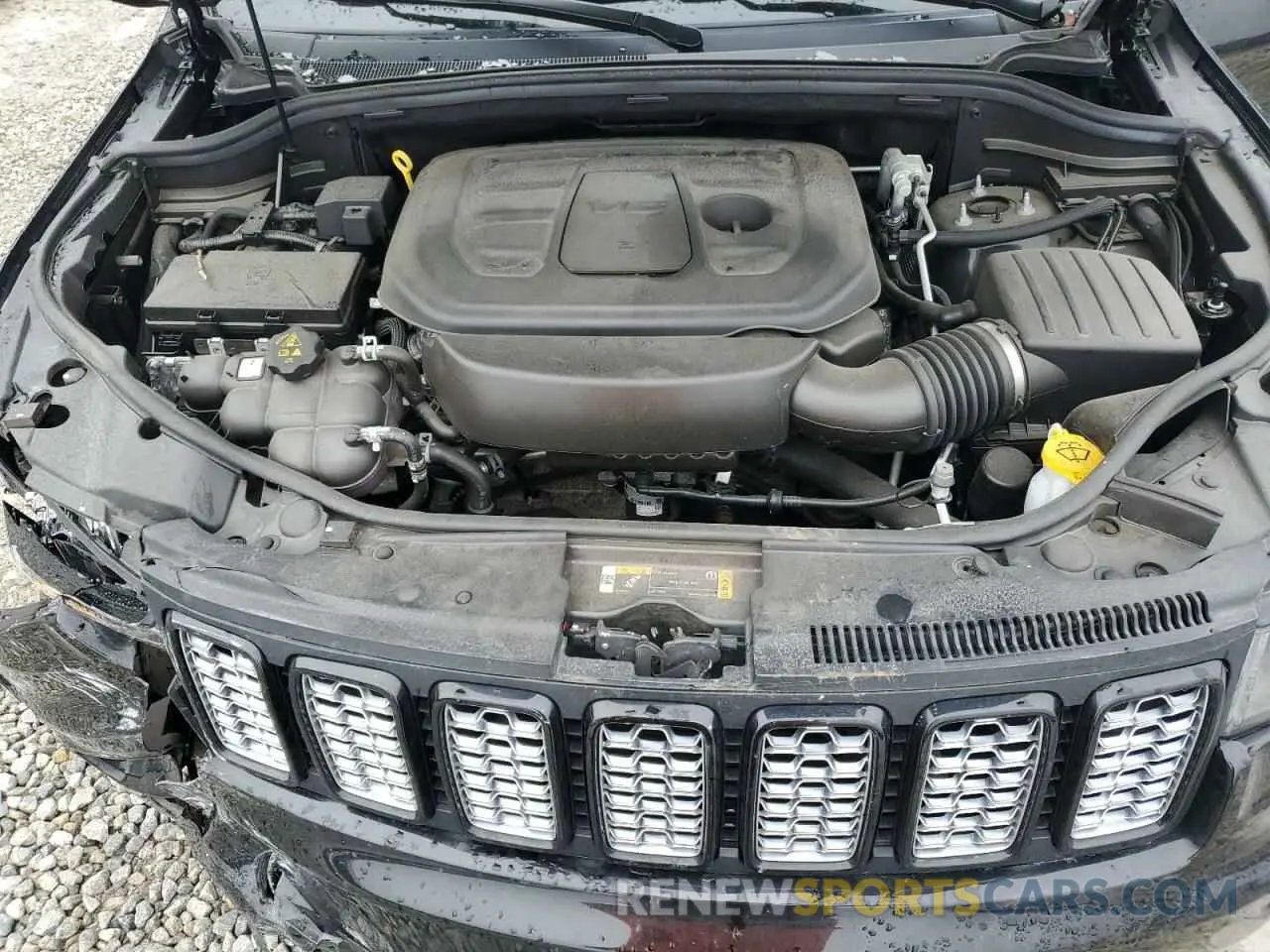 13 Photograph of a damaged car 1C4RJFAG2NC115613 JEEP GRAND CHER 2022