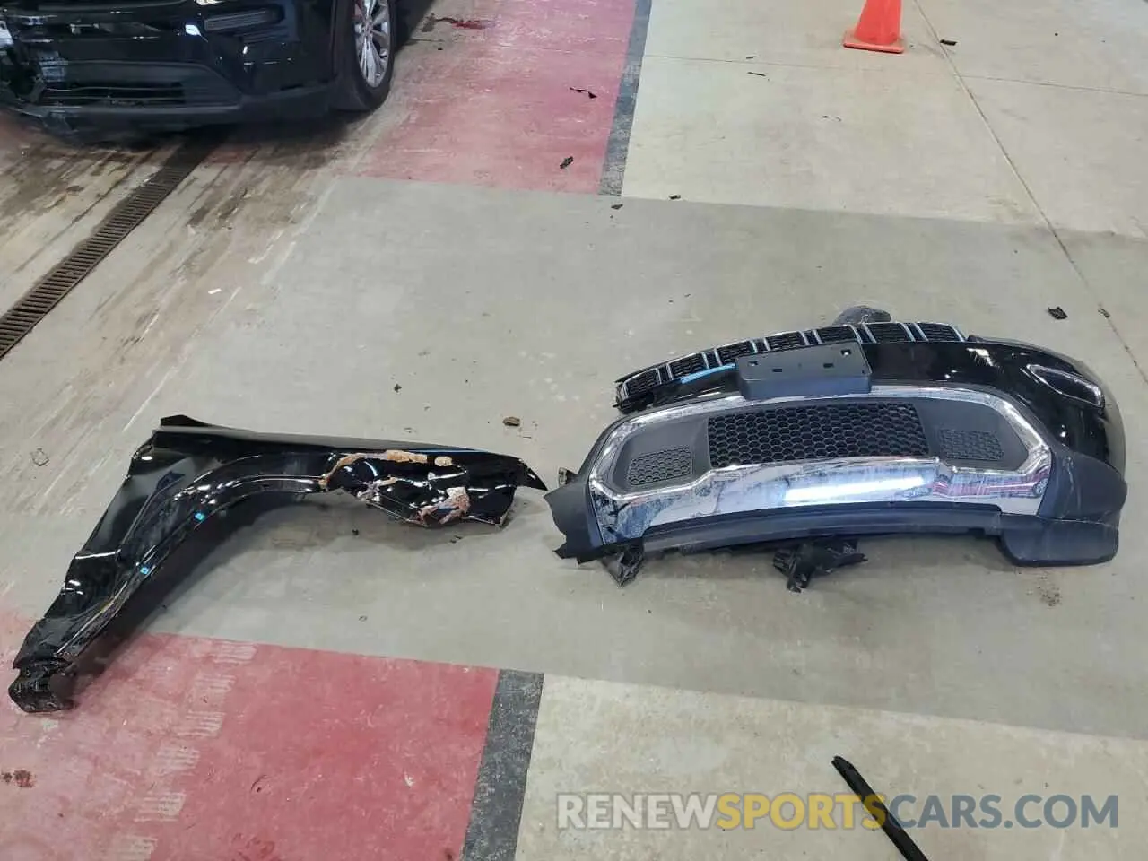13 Photograph of a damaged car 1C4RJFBG1NC165949 JEEP GRAND CHER 2022