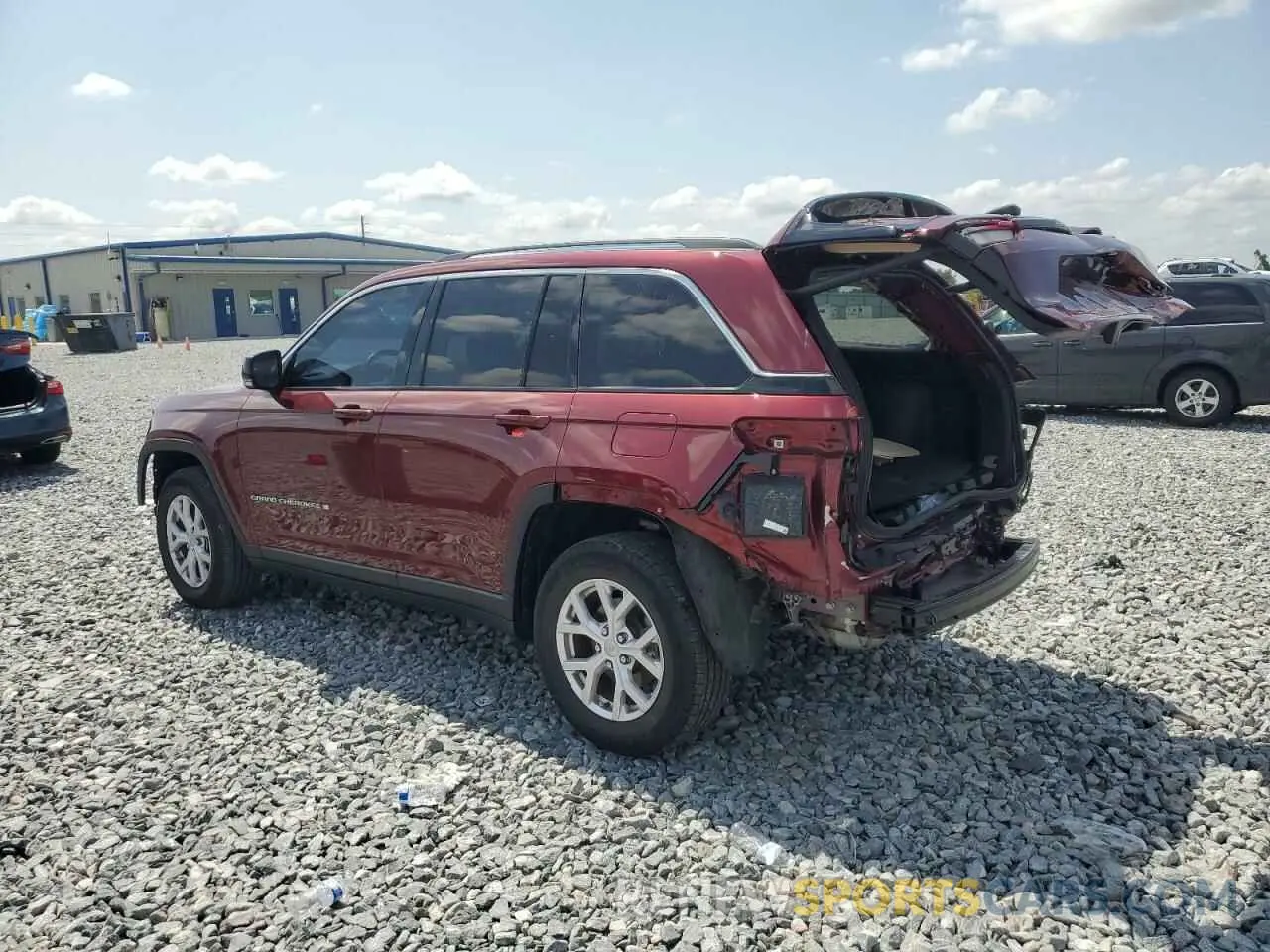 2 Photograph of a damaged car 1C4RJGBG2N8567567 JEEP GRAND CHER 2022