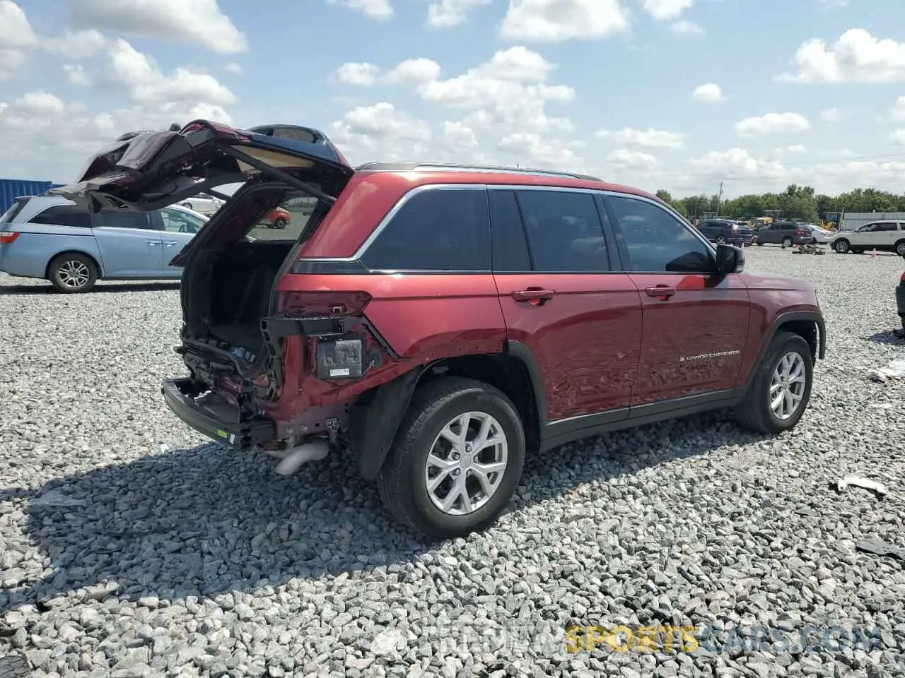 3 Photograph of a damaged car 1C4RJGBG2N8567567 JEEP GRAND CHER 2022