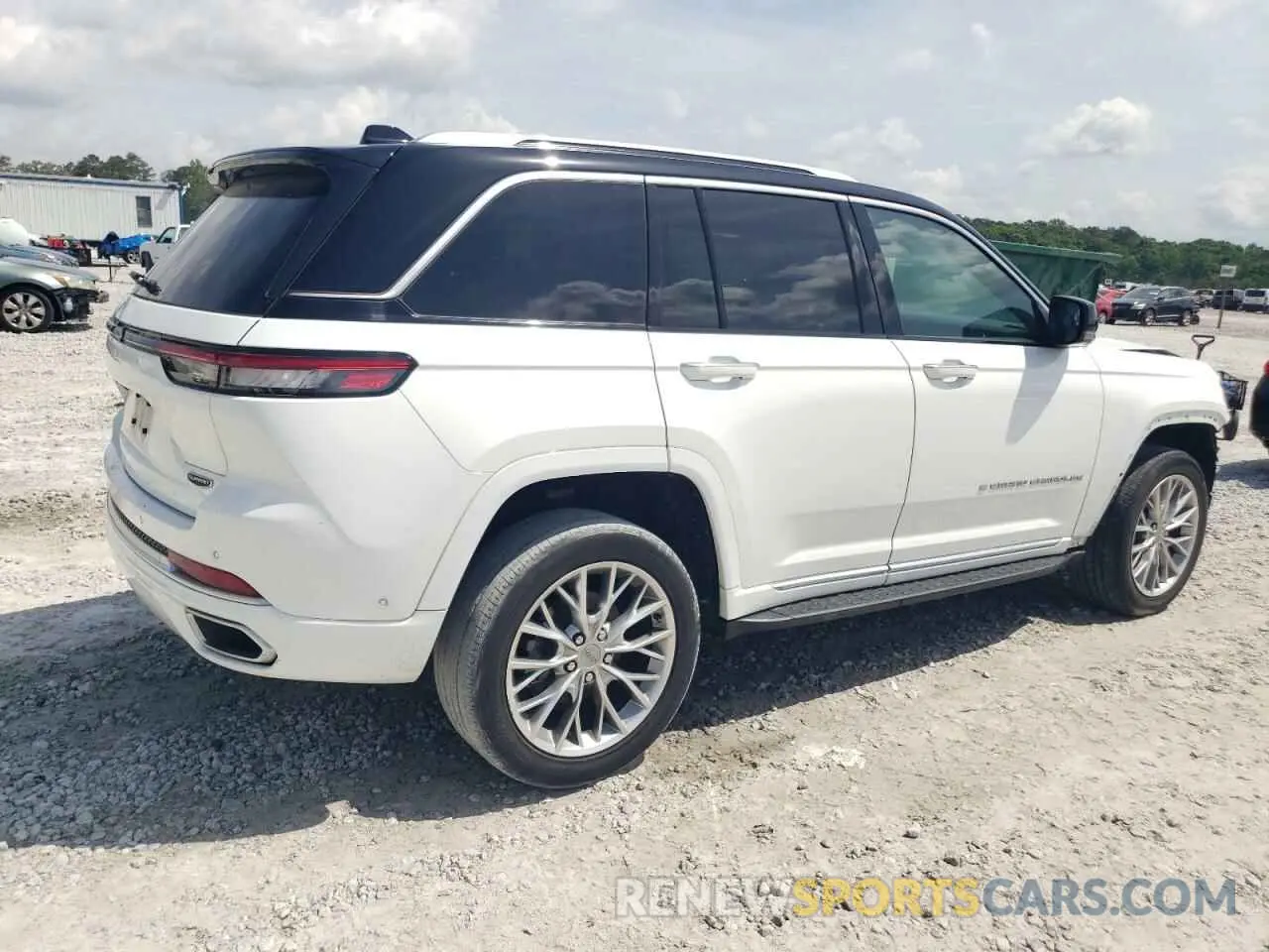 3 Photograph of a damaged car 1C4RJGEG6N8637597 JEEP GRAND CHER 2022