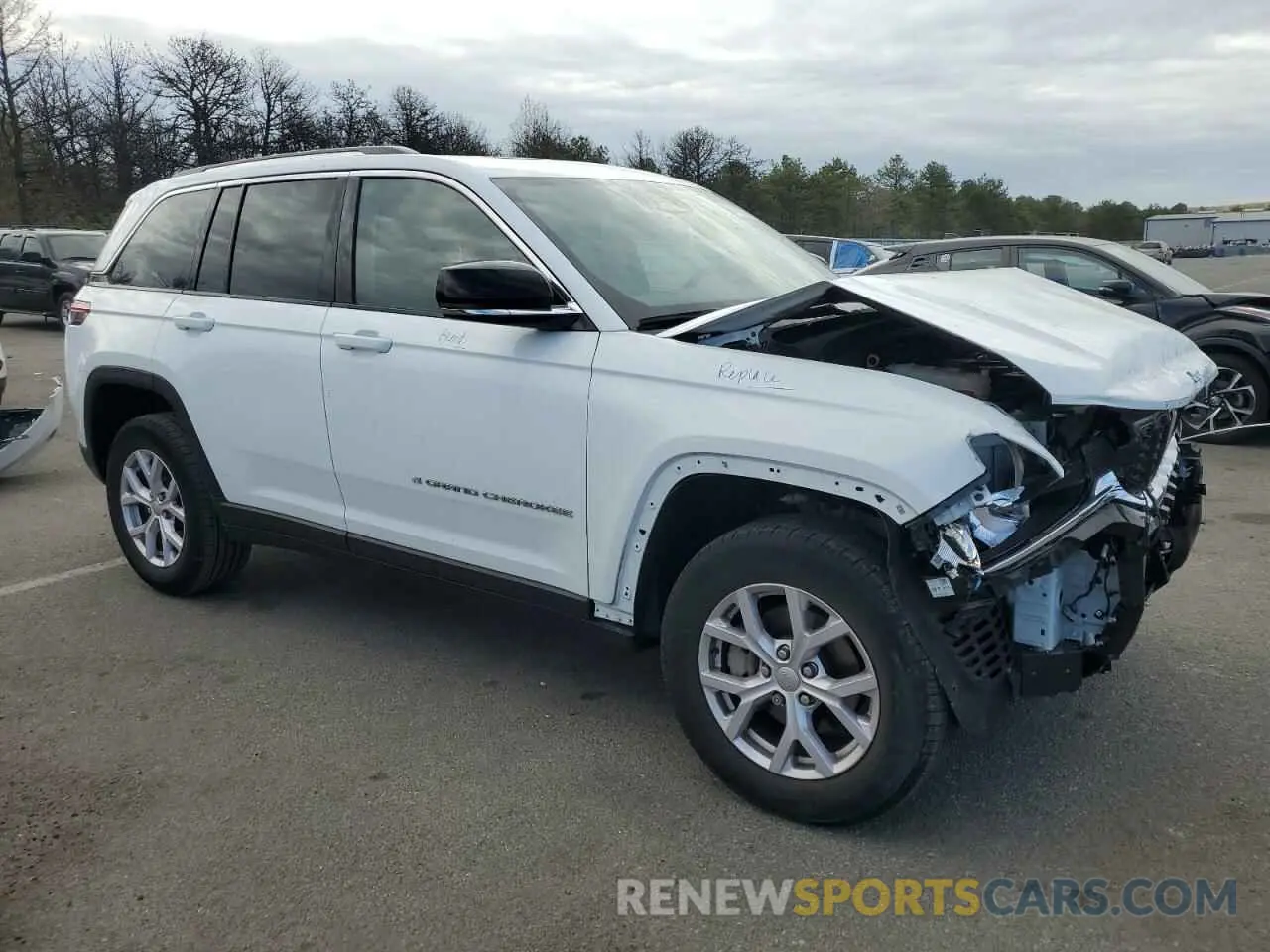 4 Photograph of a damaged car 1C4RJHBG1N8531648 JEEP GRAND CHER 2022