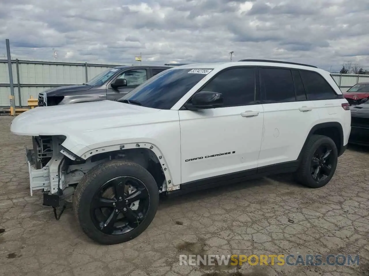 1 Photograph of a damaged car 1C4RJHBG5N8633325 JEEP GRAND CHER 2022