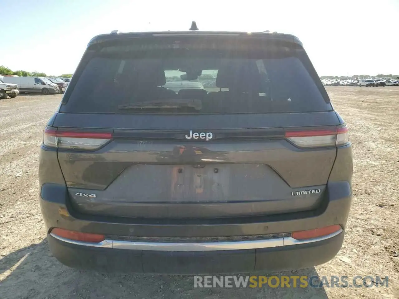 6 Photograph of a damaged car 1C4RJHBG6N8504221 JEEP GRAND CHER 2022