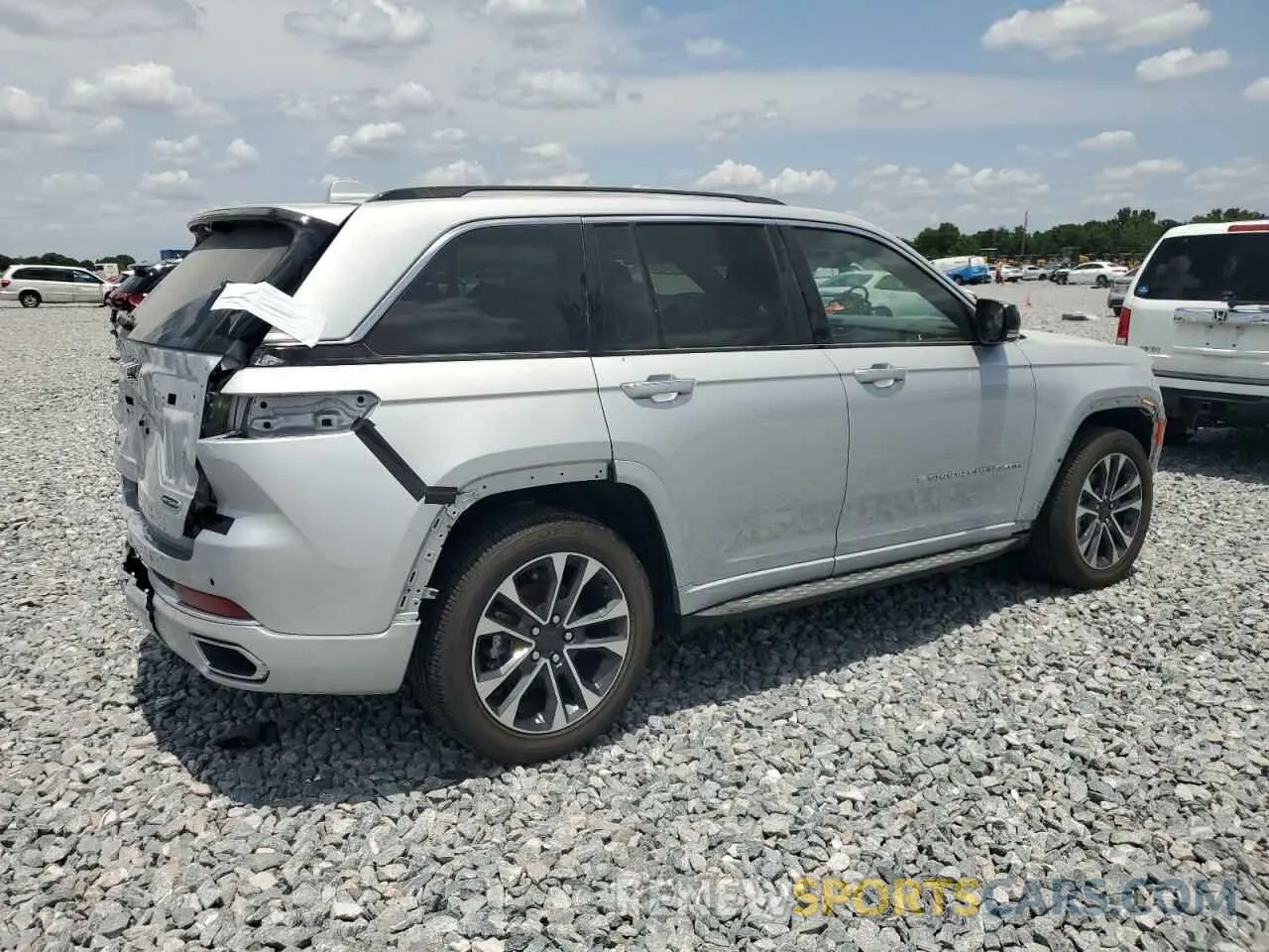 3 Photograph of a damaged car 1C4RJHDG5N8592904 JEEP GRAND CHER 2022
