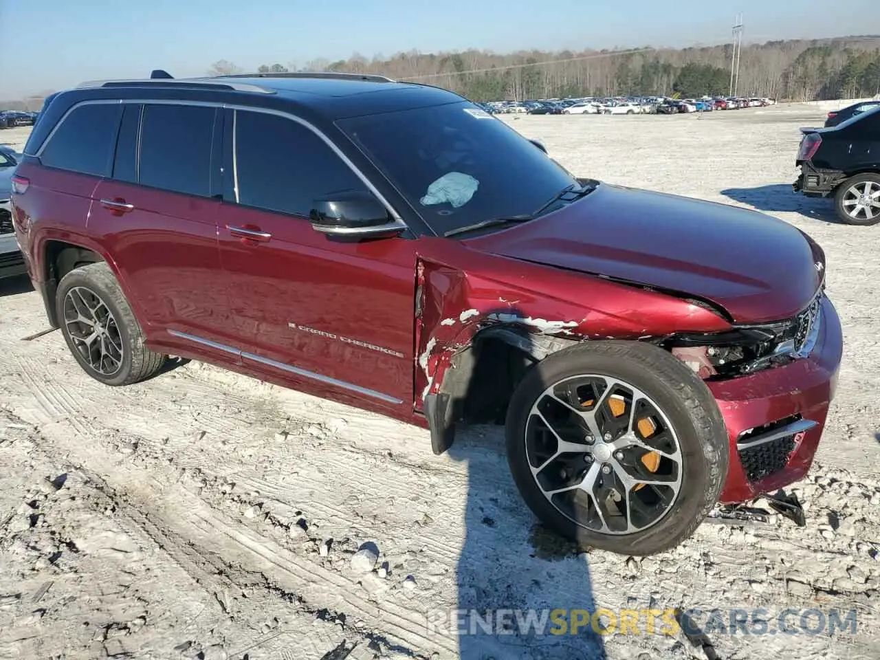 4 Photograph of a damaged car 1C4RJHET5N8555024 JEEP GRAND CHER 2022