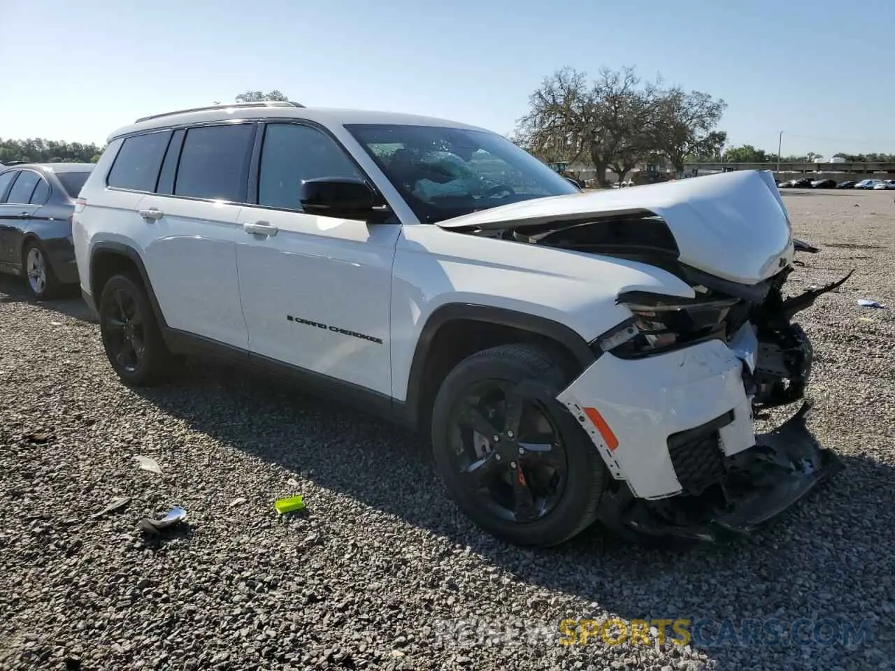 4 Photograph of a damaged car 1C4RJJAG4N8537341 JEEP GRAND CHER 2022