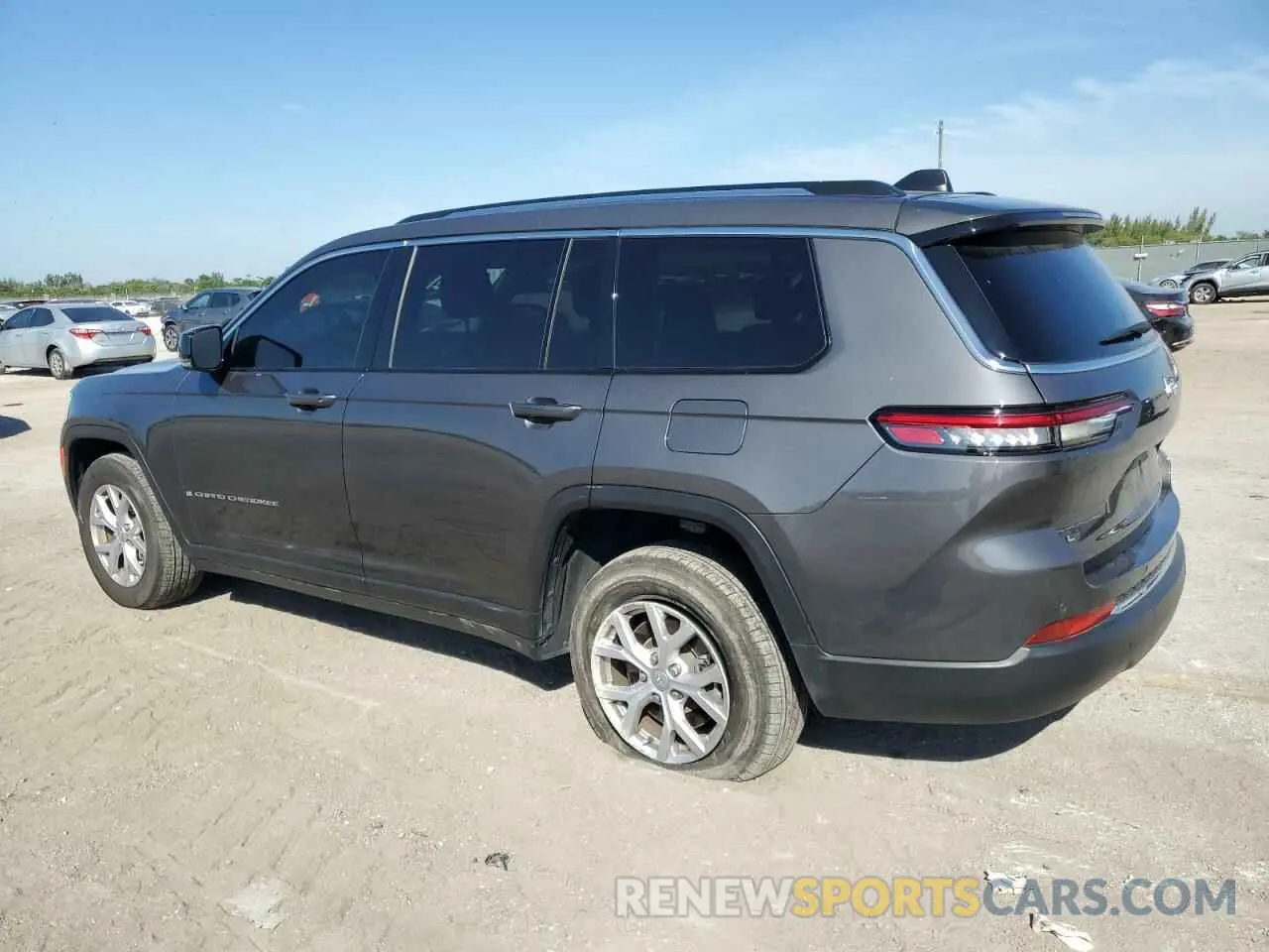 2 Photograph of a damaged car 1C4RJJBG1N8631644 JEEP GRAND CHER 2022