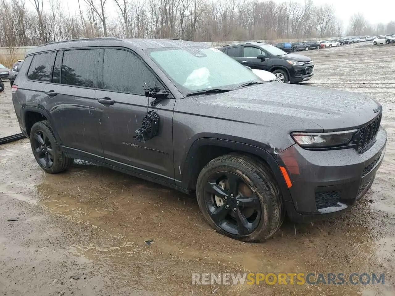 4 Photograph of a damaged car 1C4RJKAG3N8526255 JEEP GRAND CHER 2022