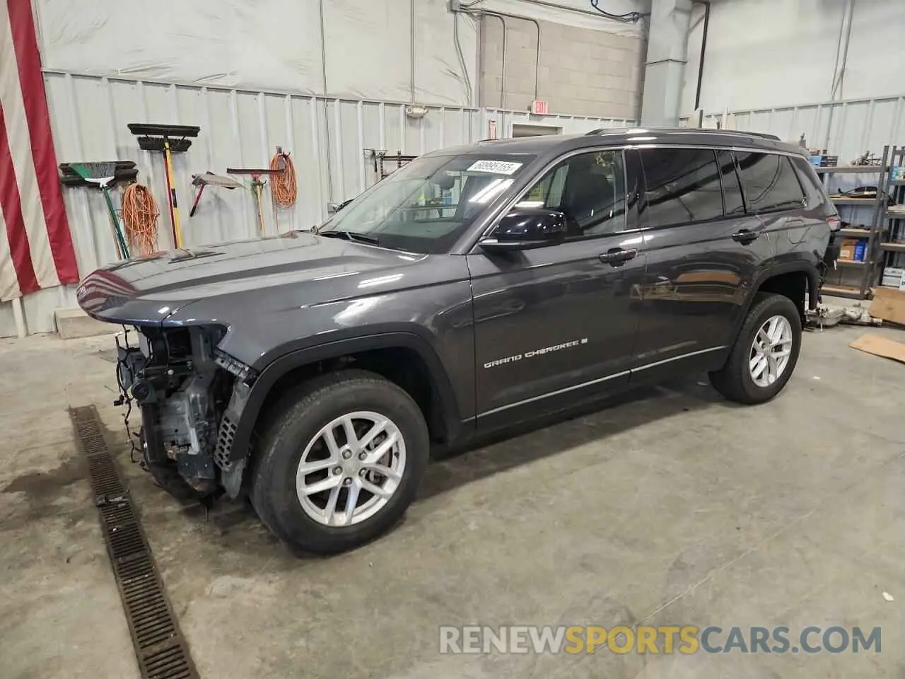 1 Photograph of a damaged car 1C4RJKAG3N8612147 JEEP GRAND CHER 2022