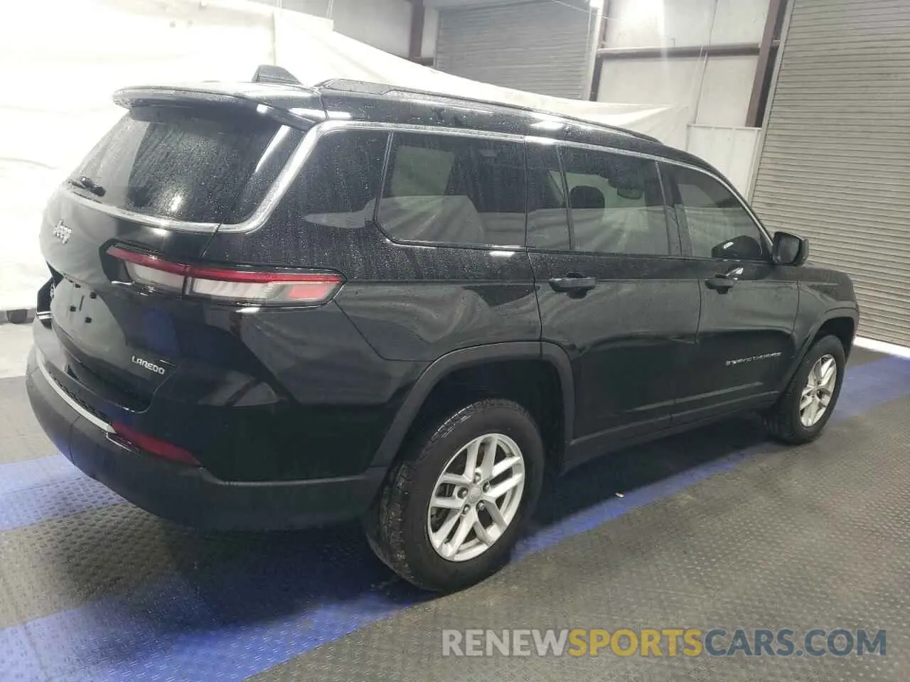 3 Photograph of a damaged car 1C4RJKAG3N8620992 JEEP GRAND CHER 2022