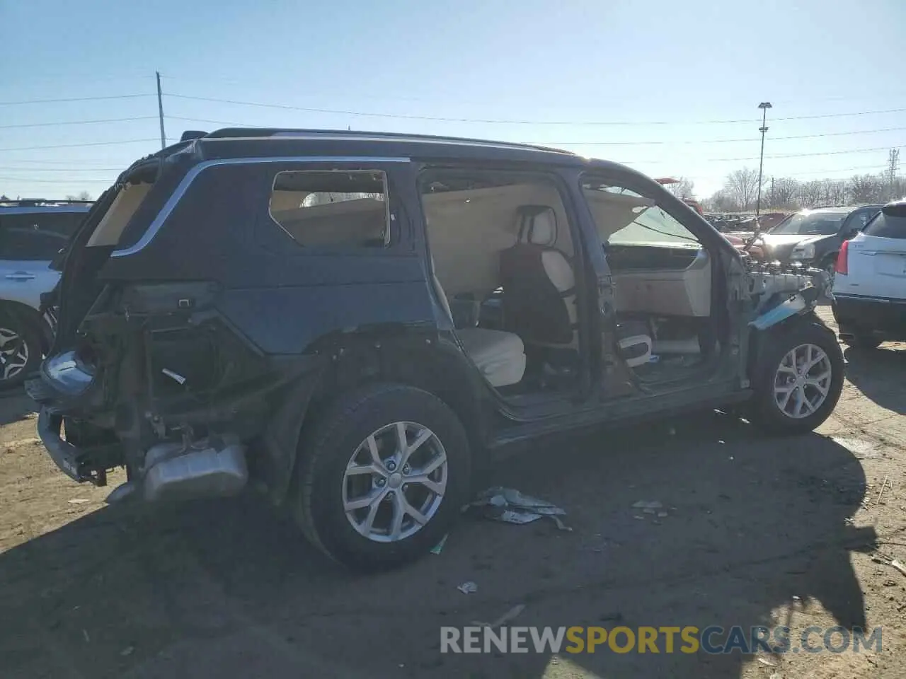 3 Photograph of a damaged car 1C4RJKBG5N8515336 JEEP GRAND CHER 2022