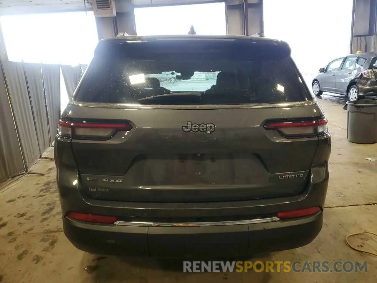 6 Photograph of a damaged car 1C4RJKBG7N8547138 JEEP GRAND CHER 2022