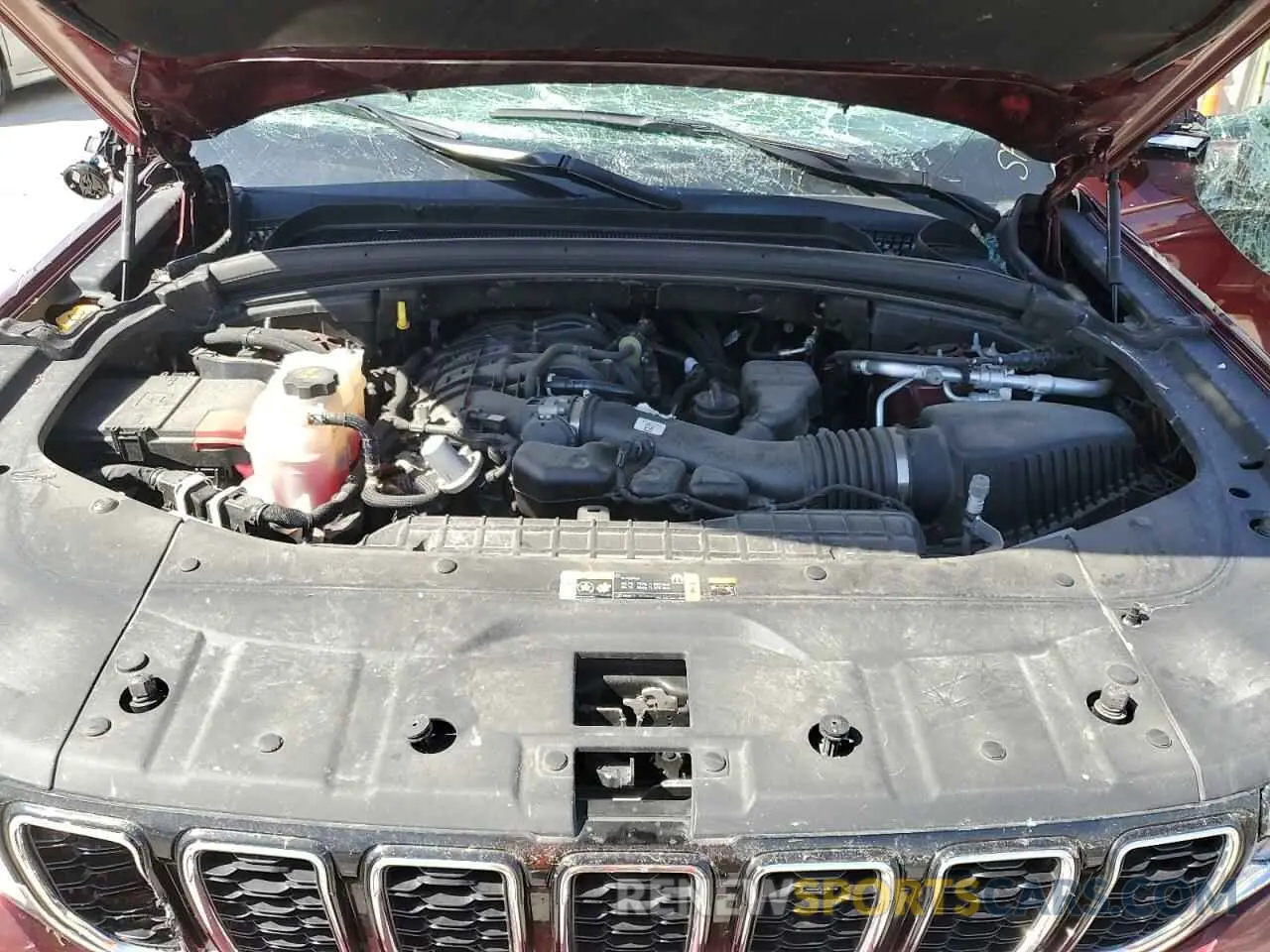 11 Photograph of a damaged car 1C4RJKBG8N8537749 JEEP GRAND CHER 2022