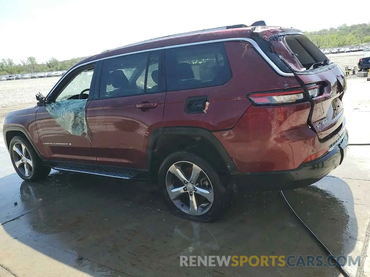 2 Photograph of a damaged car 1C4RJKBG8N8537749 JEEP GRAND CHER 2022