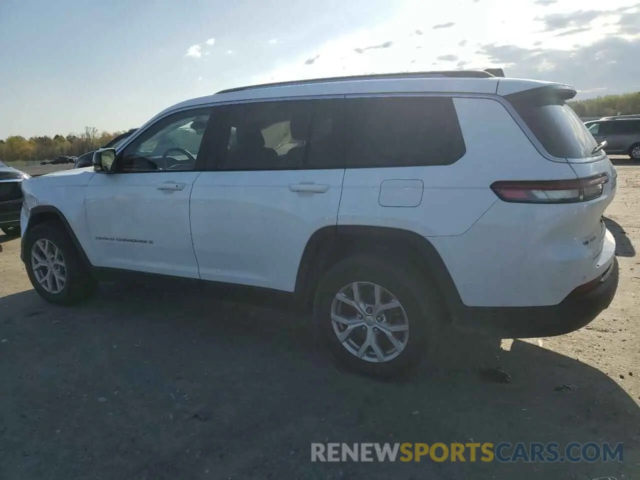2 Photograph of a damaged car 1C4RJKBG9N8532561 JEEP GRAND CHER 2022