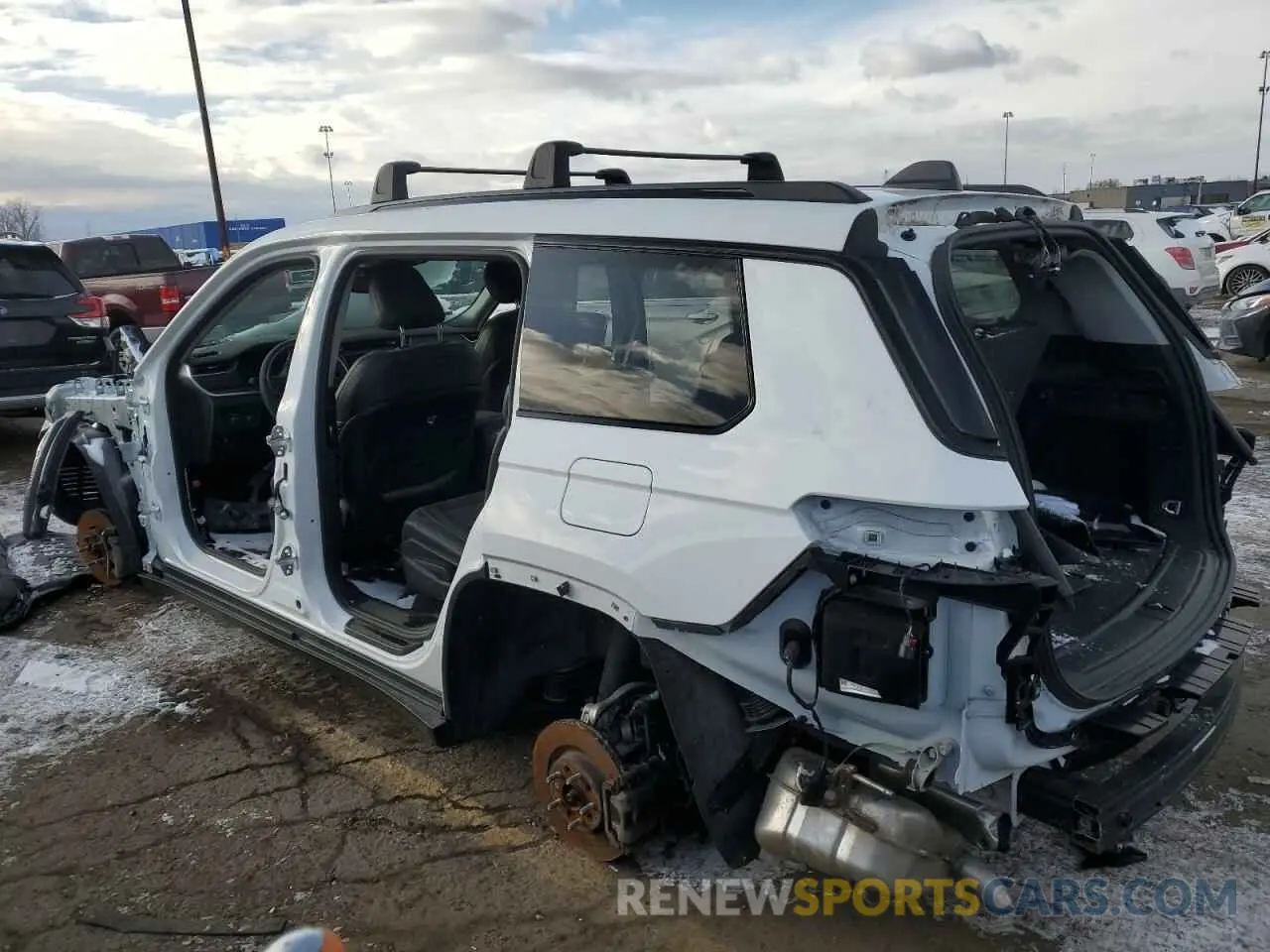 2 Photograph of a damaged car 1C4RJKBGXN8545965 JEEP GRAND CHER 2022