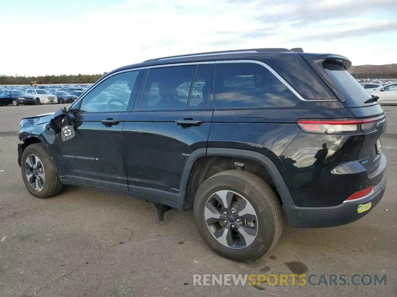 2 Photograph of a damaged car 1C4RJYB61N8758300 JEEP GRAND CHER 2022