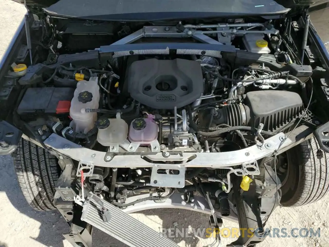 12 Photograph of a damaged car 1C4RJYB62N8716394 JEEP GRAND CHER 2022