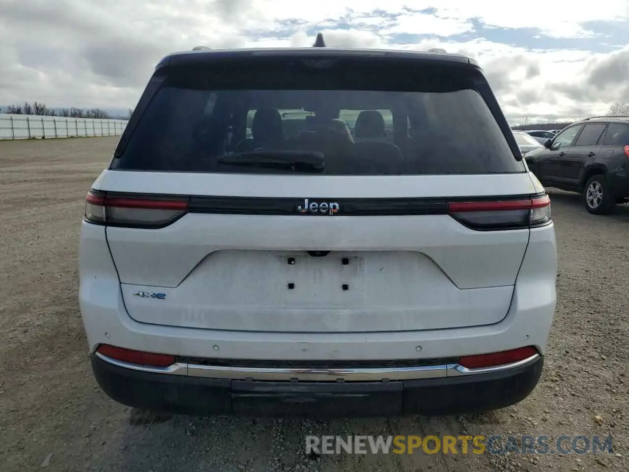 6 Photograph of a damaged car 1C4RJYB6XN8721519 JEEP GRAND CHER 2022