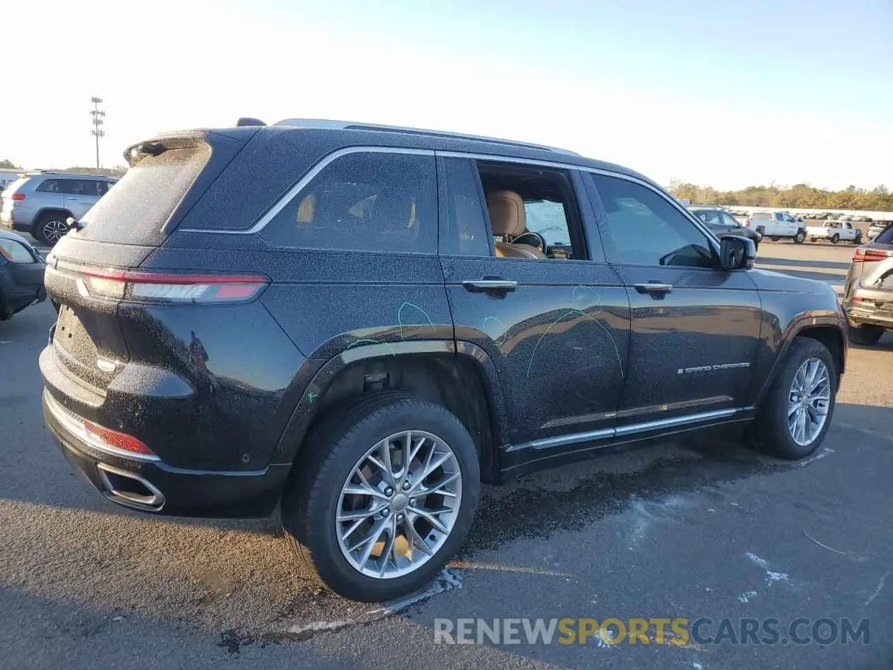 3 Photograph of a damaged car 1C4RJYE68N8758824 JEEP GRAND CHER 2022