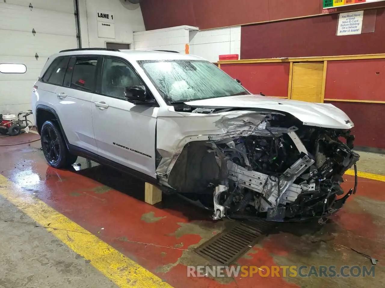 4 Photograph of a damaged car 1C4RJGAGXPC580018 JEEP GRAND CHER 2023