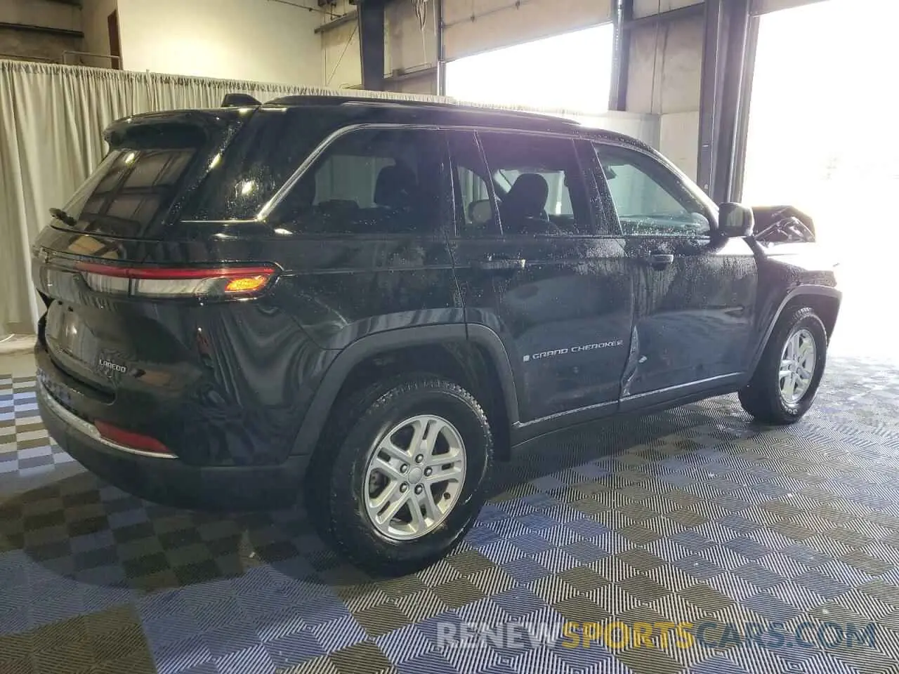 3 Photograph of a damaged car 1C4RJHAG7P8866871 JEEP GRAND CHER 2023