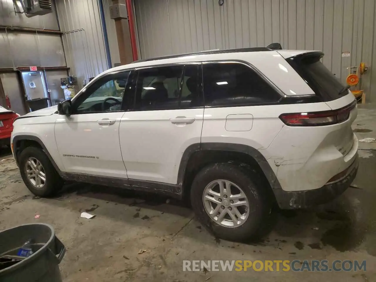 2 Photograph of a damaged car 1C4RJHAG9PC562664 JEEP GRAND CHER 2023