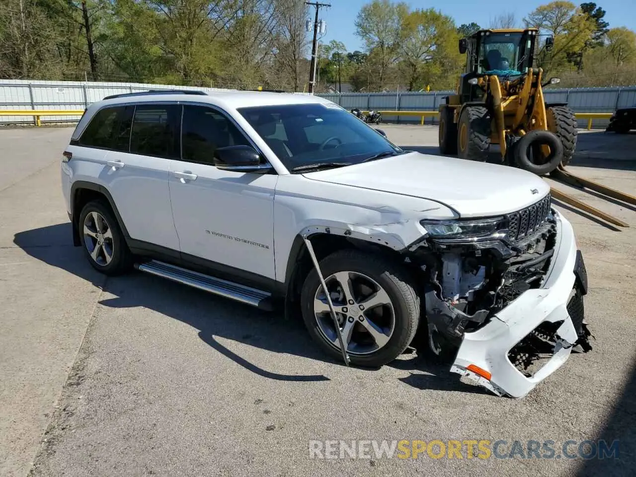 4 Photograph of a damaged car 1C4RJHBG2PC505284 JEEP GRAND CHER 2023
