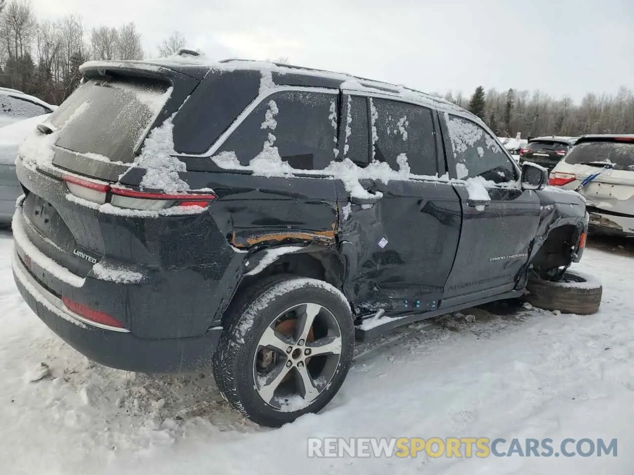 3 Photograph of a damaged car 1C4RJHBG3PC526404 JEEP GRAND CHER 2023