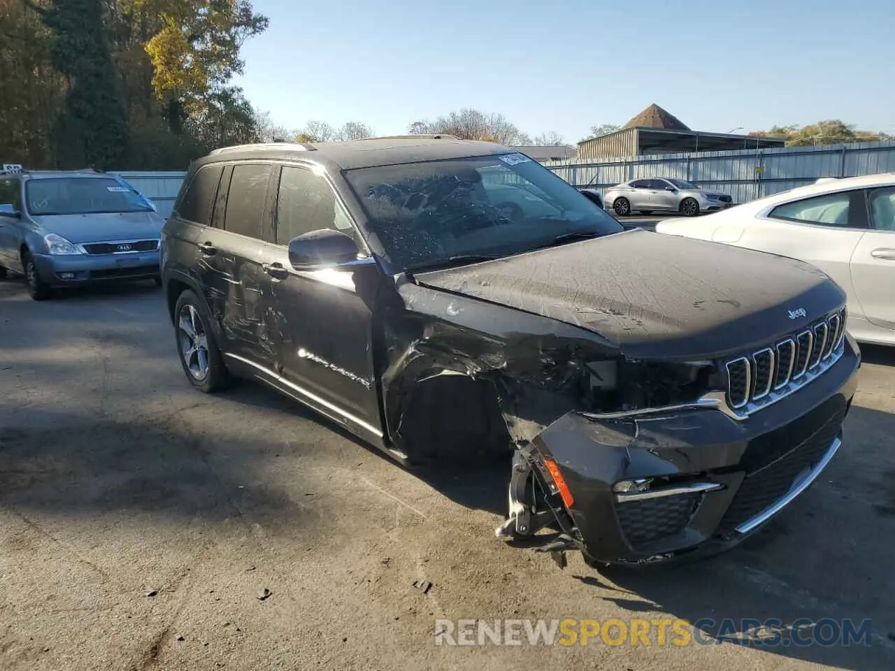 4 Photograph of a damaged car 1C4RJHBG6PC565794 JEEP GRAND CHER 2023