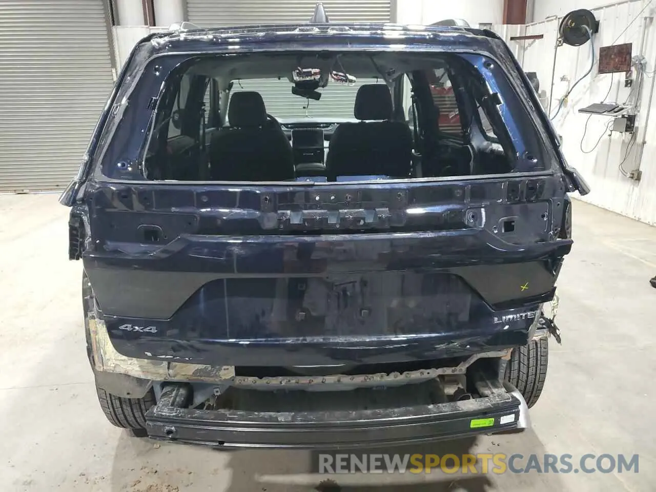 6 Photograph of a damaged car 1C4RJHBG9P8892029 JEEP GRAND CHER 2023